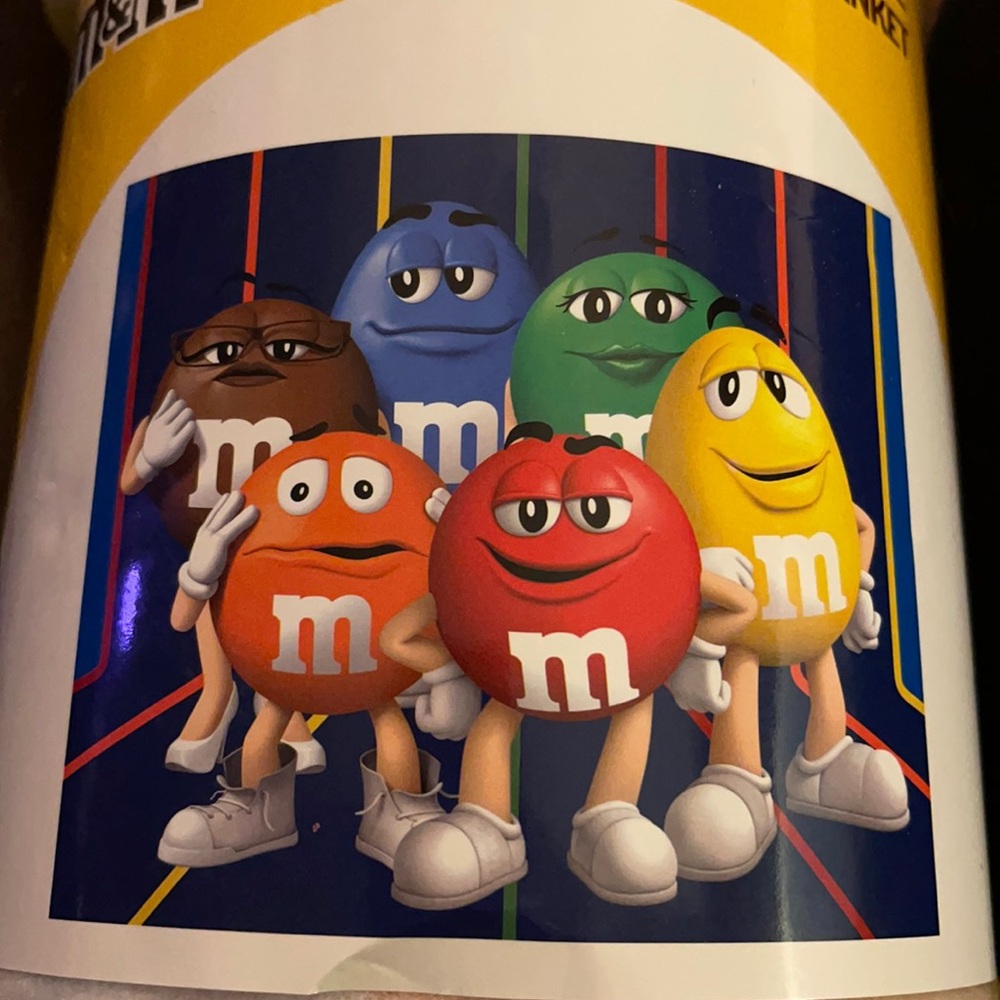 M&M Fleece Blanket Throw 50” x 70” NEW